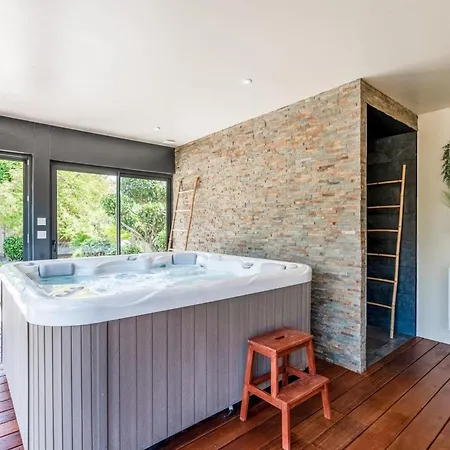 Le Jardin Des Hesperides - Piscine Interieure, Jacuzzi Et Sauna *