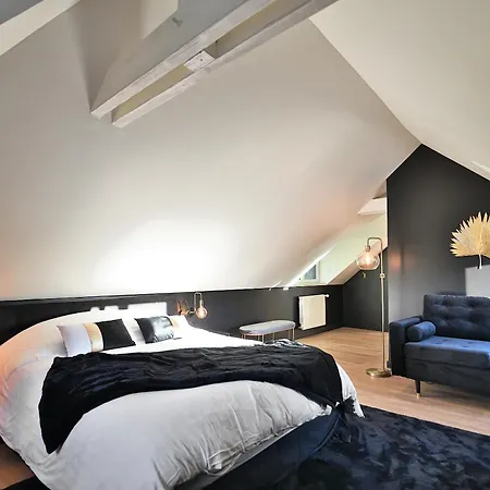 Le Jardin Des Hesperides - Piscine Interieure, Jacuzzi Et Sauna